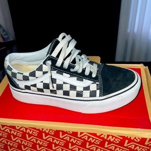 Platform checkerboard vans